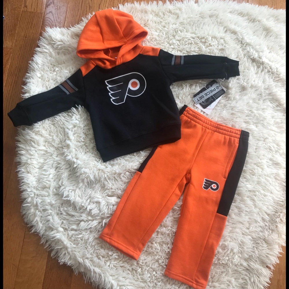 NWT~PHILADELPHIA FLYERS PULLOVER HOODIE AND PANTS SET~